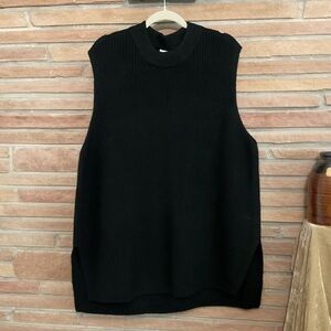 H&M Black Sleeveless Sweater Pull On XL